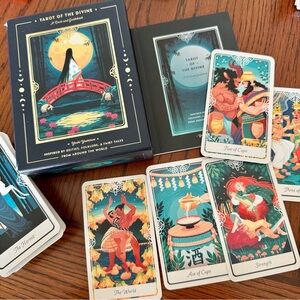 Tarot of the Divine: A Deck & Guidebook Tarot Cards Yoshi Yoshitani Folklore